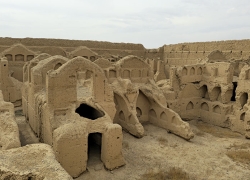 قلعه صفوی آذرخواران جرقویه کجاست؟ قلعه صفوی آذرخواران جرقویه کجاست؟