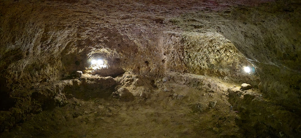 شهر زیرزمینی کردعلیا تیران و کرون کجاست؟