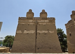 برج های کبوترخانه دوقلو صفا نجفآباد کجاست؟ برج های کبوترخانه دوقلو صفا نجفآباد کجاست؟