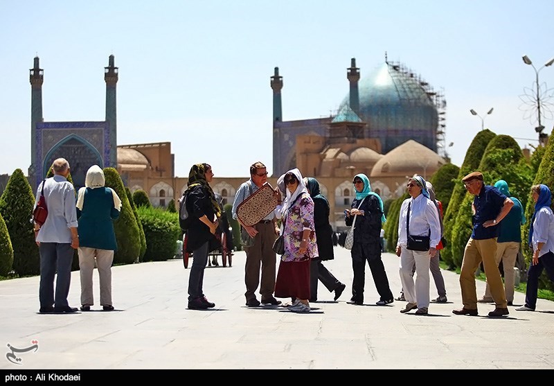 گردشگری قربانی رقابت ناسالم  دفاتر غیرقانونی