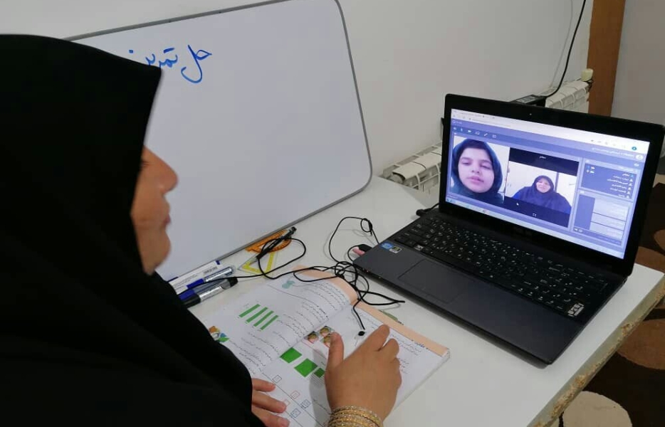 تابستان معلمان اصفهان  فصل کار بی‌مزد است