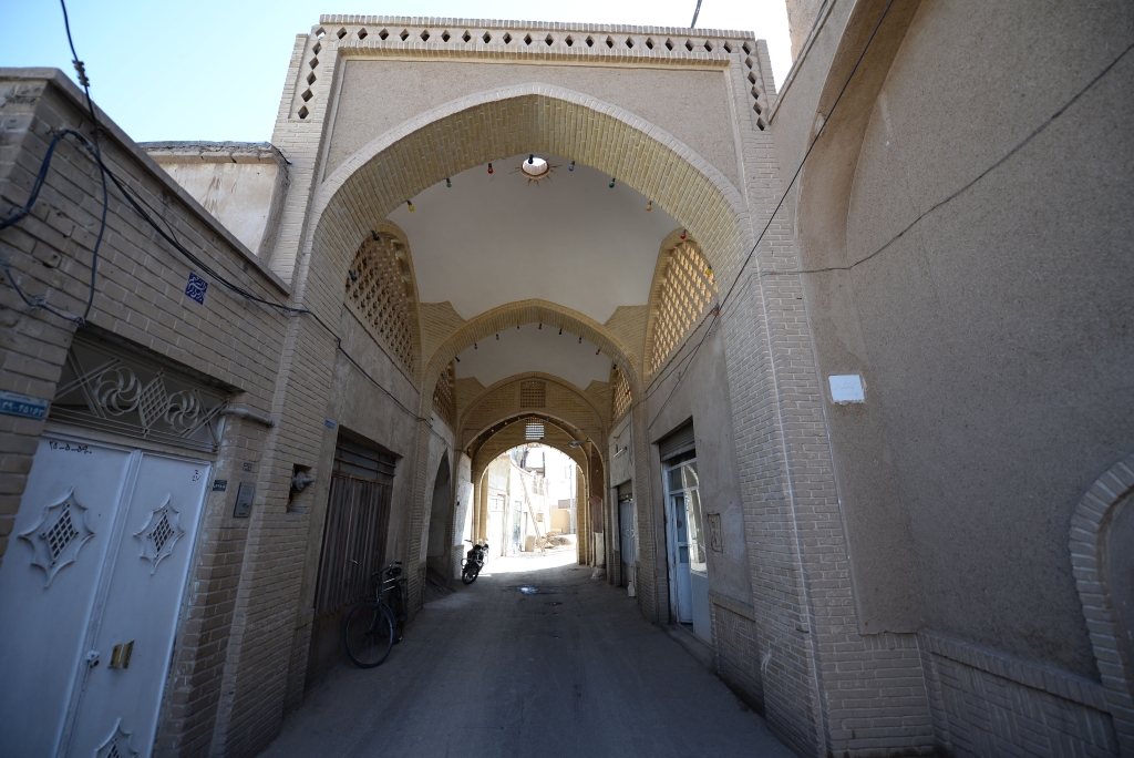 گذر کوشک صفوی باغ فین کاشان کجاست؟