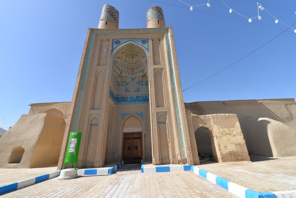 مسجد جامع تاریخی اشترجان فلاورجان کجاست؟