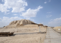 محوطه باستانی سیلک کاشان کجاست؟