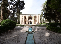 باغ فین کاشان کجاست؟