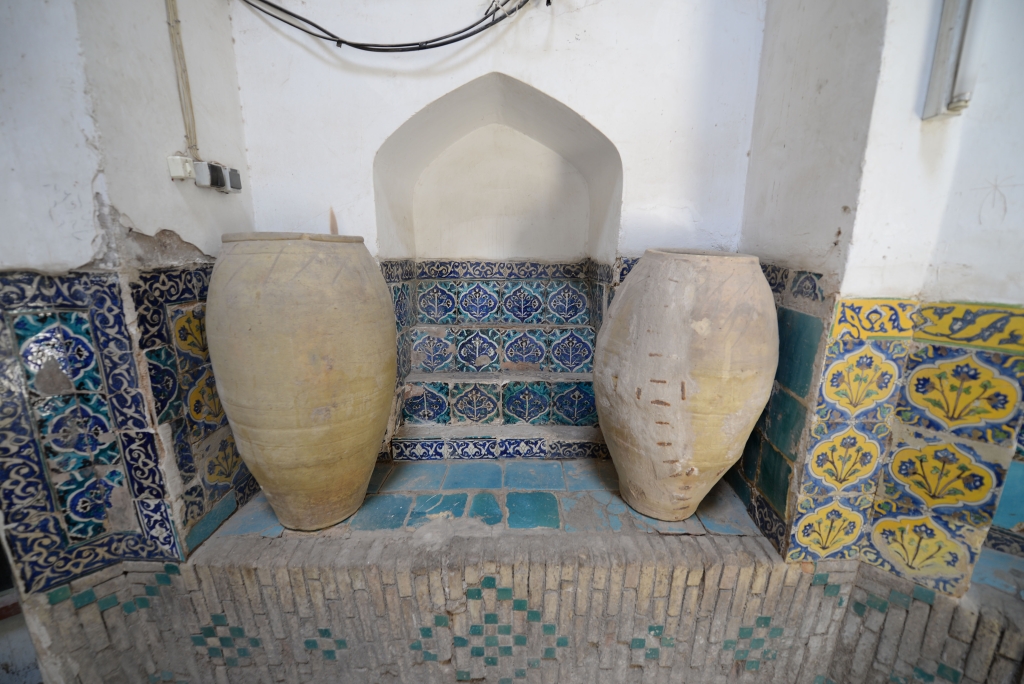 حمام تاریخی خان کاشان کجاست؟