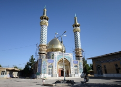 مرقد امامزاده ابراهیم (ع) روستای درب امام گلپایگان کجاست؟