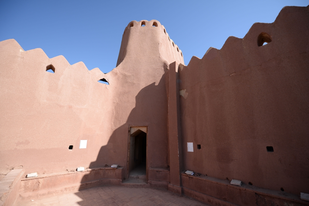 ارگ تاریخی گوگد گلپایگان کجاست؟