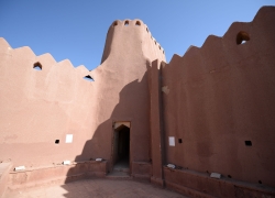 ارگ تاریخی گوگد گلپایگان کجاست؟