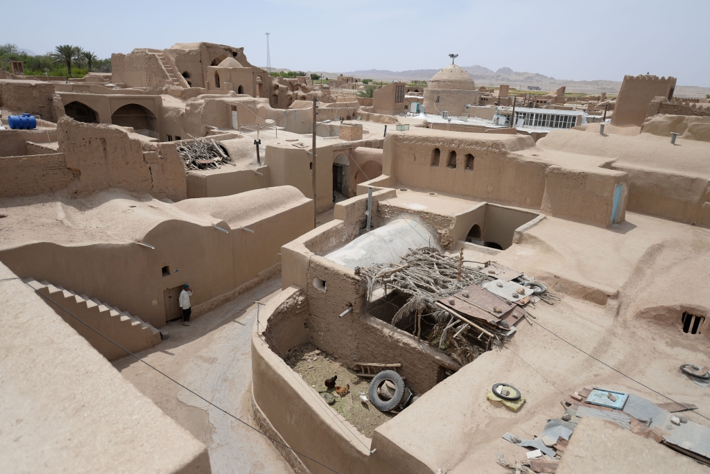 جندق در خور و بیابانک کجاست؟