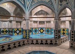 حمام فین کاشان کجاست؟