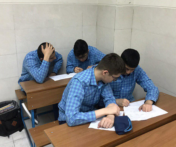 بهتر است بخشی از آموزش را به دست دانش‌آموزان سپرد