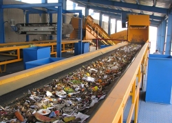 ایستگاه خشکاله در خیابان مشتاق؛ گام تازه اصفهان برای کاهش پسماند