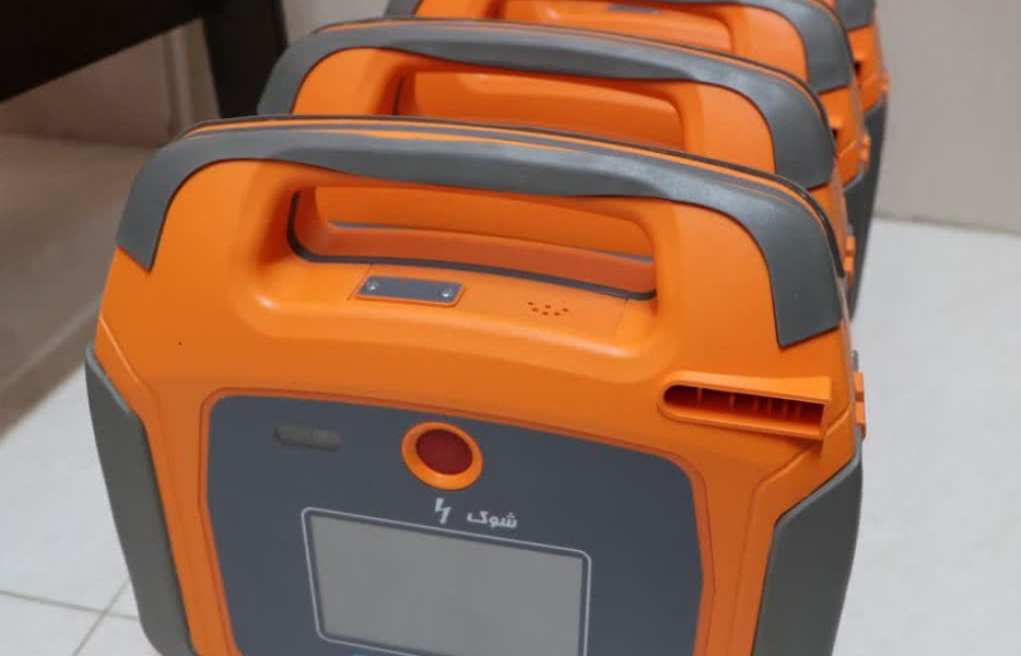 تجهیز اورژانس اصفهان به دستگاه AED برای ارتقای خدمات پیش‌بیمارستانی