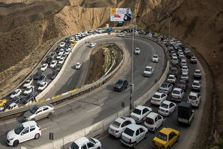 جاده چالوس برای چهارمین روز متوالی یک‌طرفه شد