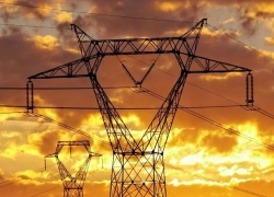 خاموشی‌های برق اصفهان تا پایان شهریور