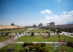 رونمایی جاروی رباتیک برای نظافت هوشمند میدان نقش جهان