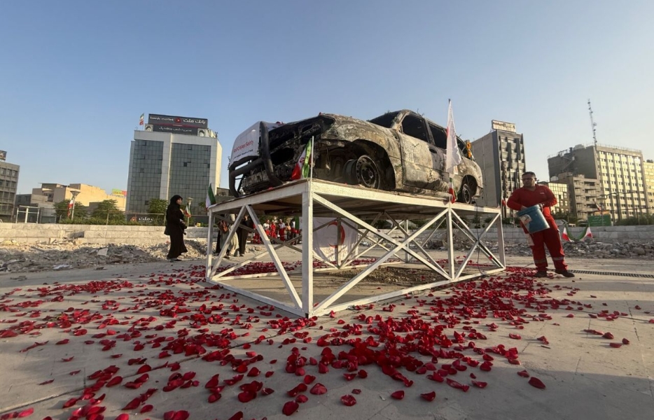 صدای پدافند آمبولانس و چراغ قوه صدای پدافند آمبولانس و چراغ قوه