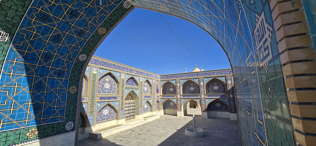 حسینیه پنجاهه نائین کجاست؟