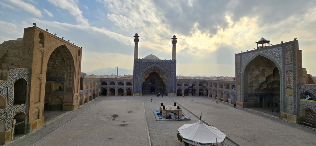 مسجد جامع اصفهان کجاست؟