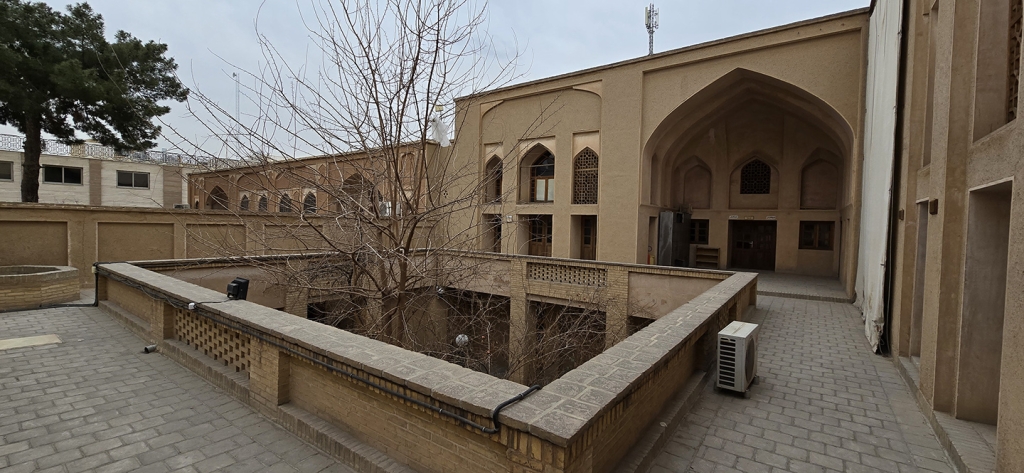 خانه استپانیان در دانشگاه هنر اصفهان کجاست؟