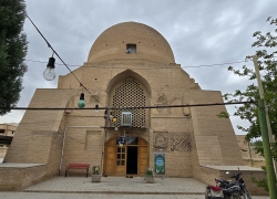 مسجد جامع دشتي روستای براآن اصفهان کجاست؟