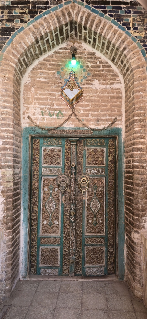 مسجد جامع سلجوقی ابیانه کجاست؟