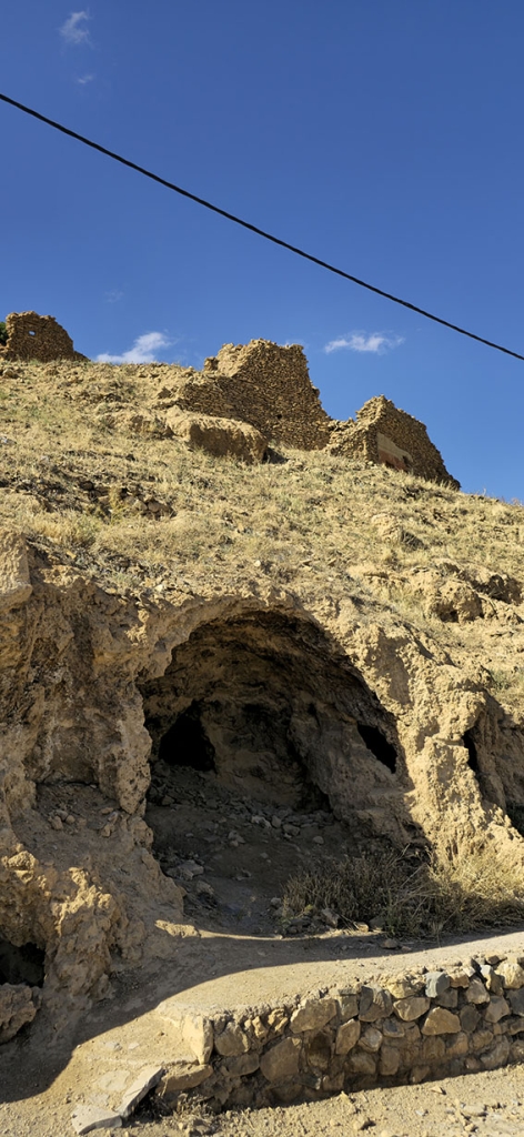 دست‌کنده‌های تاریخی سمیرم کجاست؟ - اصفهان زیبا