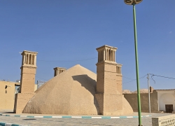 آب انبار شهیدان‌ هرند کجاست؟