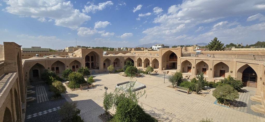 کاروانسرای عباسی در کوهپایه کجاست؟ - اصفهان زیبا