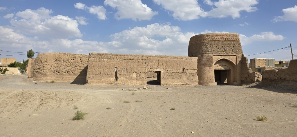 آب انبار کاروانسرای عباسی کوهپایه کجاست؟ - اصفهان زیبا