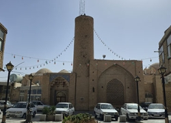 مسجد جامع تاریخی گز برخوار کجاست؟+عکس‌های جدید