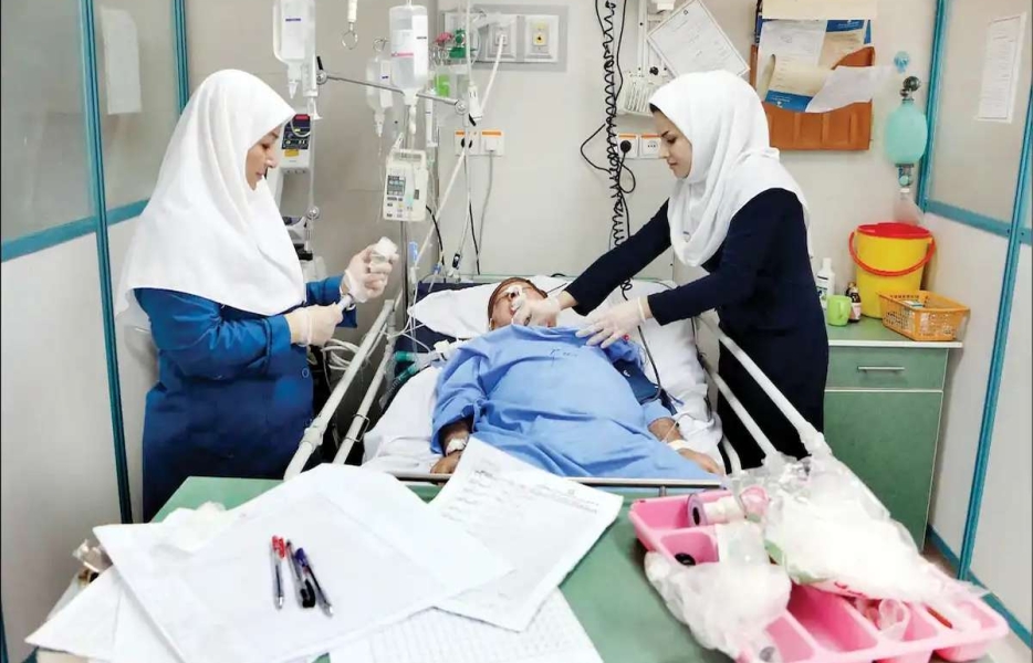 مقنعه سفید