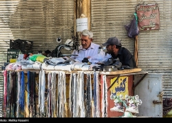 آینه‌داران زمان