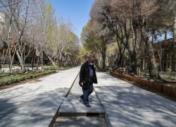 پیرمرد و ریزگرد پیرمرد و ریزگرد