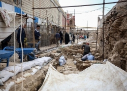 عبور از تاریخ کمرزرین عبور از تاریخ کمرزرین