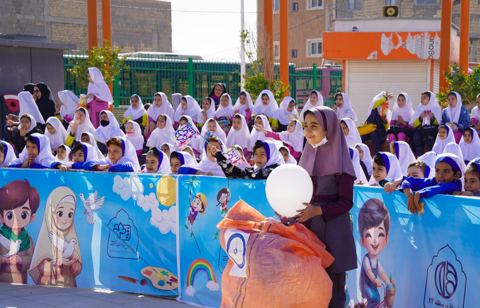 استقبال چشمگیر شهروندان از برنامه‌های کودک و نوجوان در منطقه ۸ اصفهان