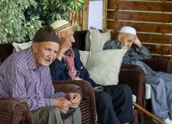 حفظ کرامت و نقش سالمندان در خانواده حفظ کرامت و نقش سالمندان در خانواده