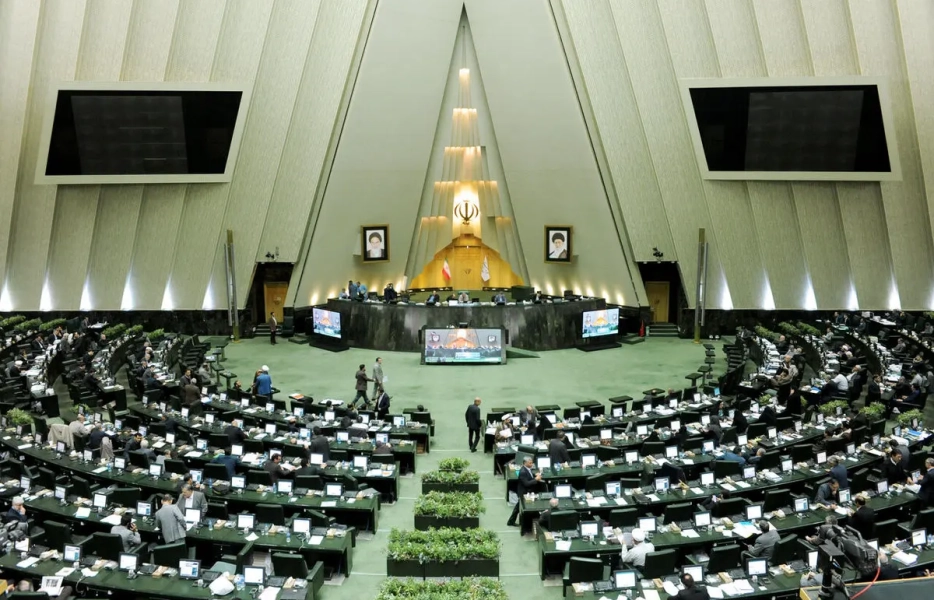 مجلس هرچه سریع‌تر تعطیلی پنجشنبه‌ها را تصویب کند