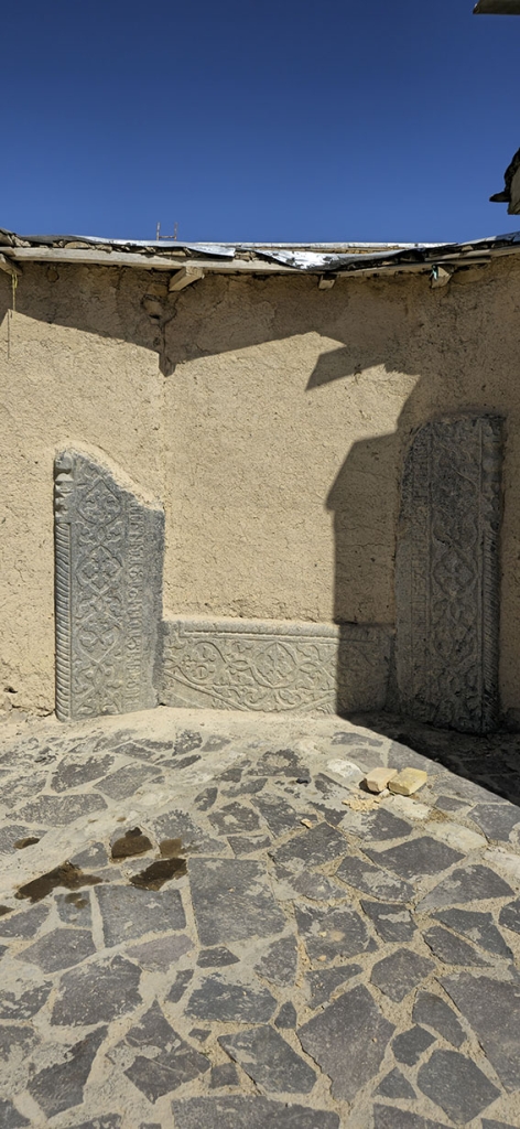 کلیسای غوکاس روستای زرنه بوئین و میاندشت کجاست؟ - اصفهان زیبا