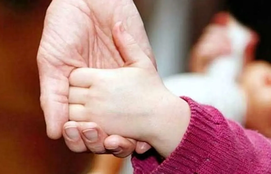 تسهیل فرایند فرزندخواندگی؟! تسهیل فرایند فرزندخواندگی؟!