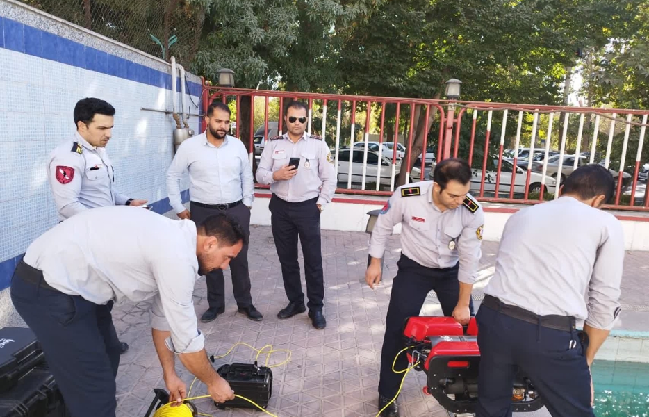 آغاز فاز نخست عملیاتی‌سازی ربات غواص در سازمان آتش‌نشانی اصفهان