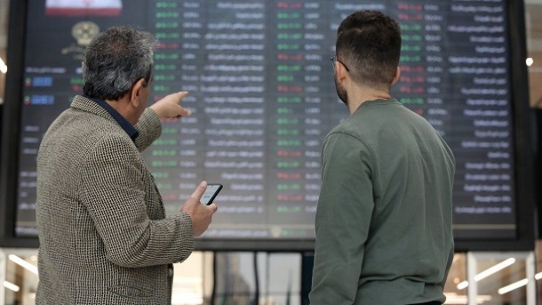 گام‌های لرزان در مسیر صعود