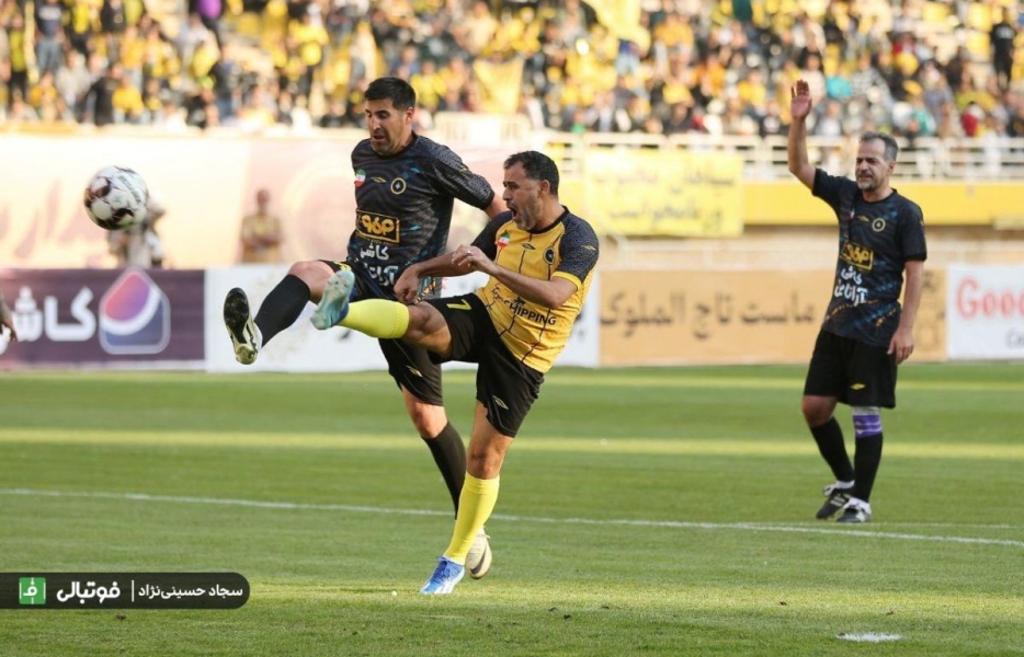 قالی کرمان در چمن نقش‌جهان