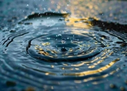 چینی‌ها برق باران را با دستگاه شناور تولید کردند