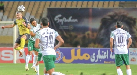 یک گام تا فتح نصف جام!