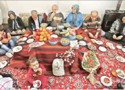 شب یلدا بهانه است دنبال معناییم!