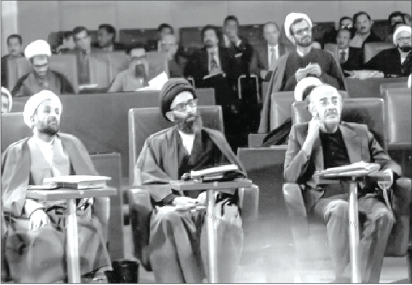 تدوین قانون اساسی  آزمون پیچیده و دشوار نخبگان سیاسی