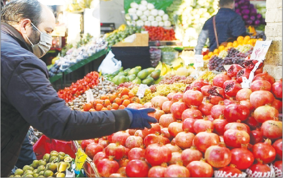 گران‌فروشان یلدا نقره‌داغ می‌شوند؟