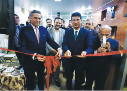 «آزولِژو» در اصفهان «آزولِژو» در اصفهان